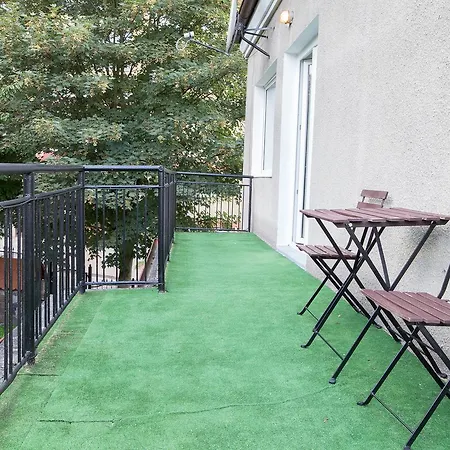 Apartment Top *